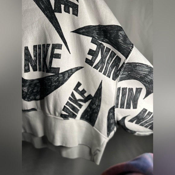 M Nike cropped sweater - Picture 6 of 8